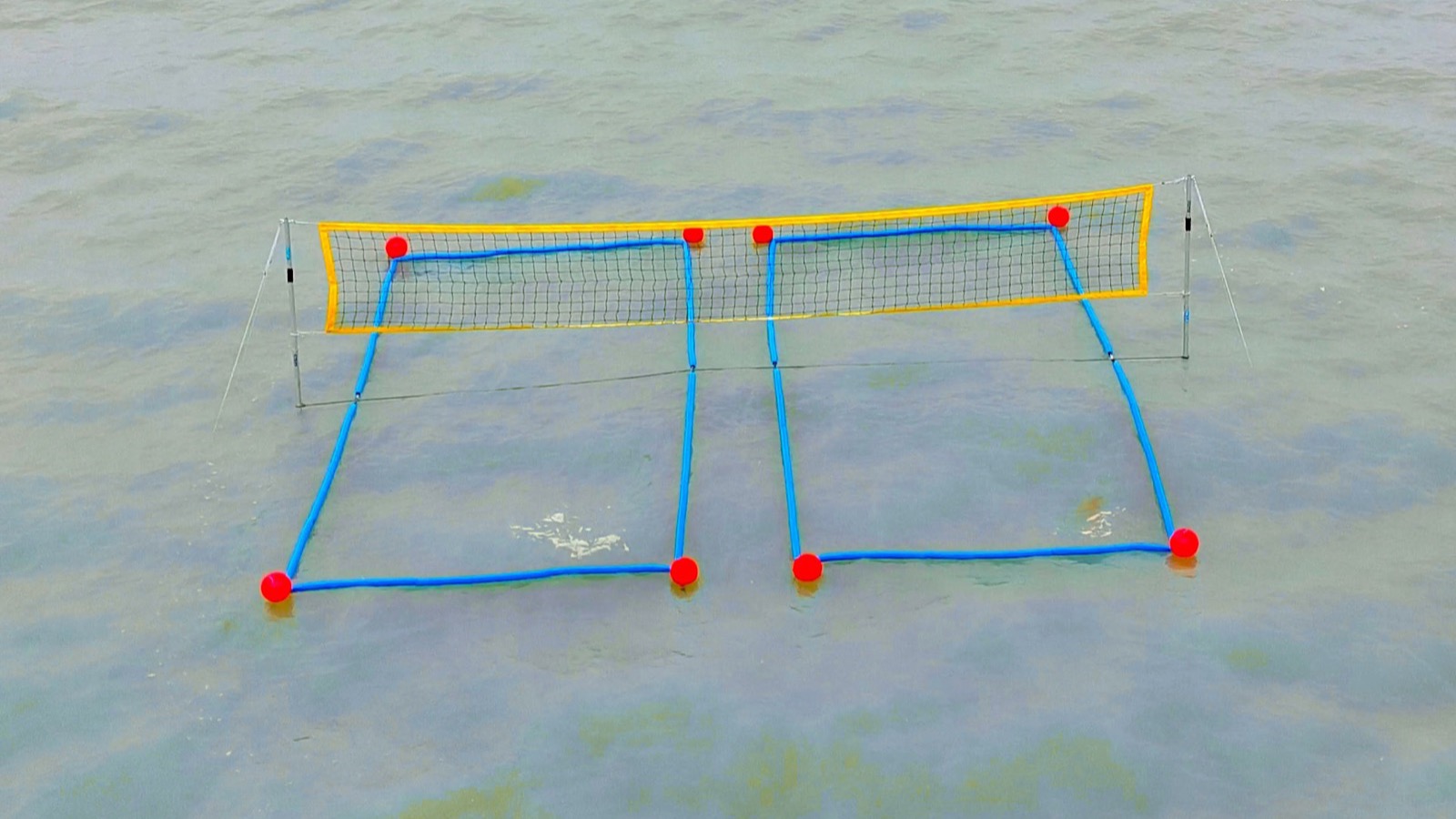 aQuolley — Empty courts